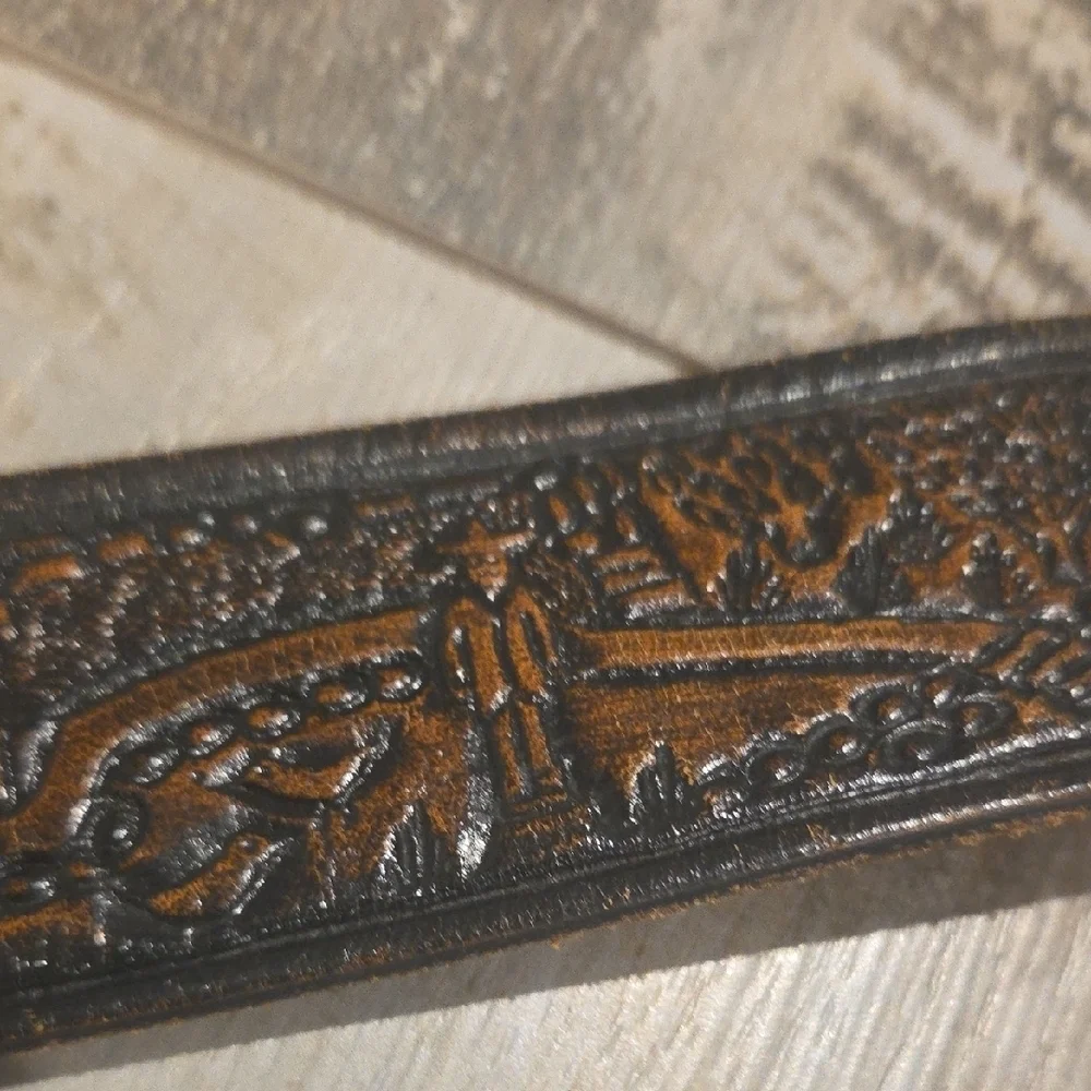 Jack Daniels Whiskey Gold and Brown Belt